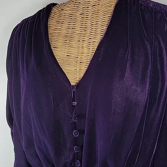 Lauren Ralph Lauren sz14 Velvet Button Font Puff 3/4 Sleeve Top Purple BinH - Picture 2 of 8